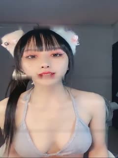 半裸火爆尤物淋透蜜桃汁，骨髓里迸发的骚气让她贪婪吞咬假阳具 海报