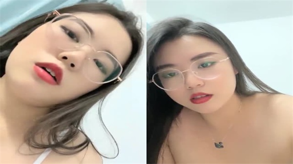 高跟肉丝肥臀巨乳眼镜娘！淫声荡语撩拨互动，道具狂玩骚穴高潮喷水！ 海报