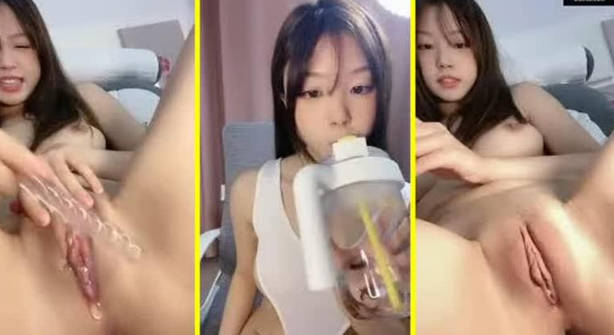 死库水尤物美少女，外表清纯甜美，发骚道具自慰，猛插小骚逼，爽的白浆直流，翘起美臀后入深插 海报