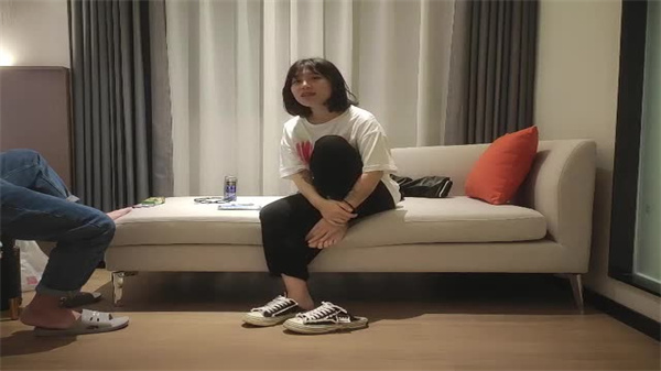 乖乖女满身纹身大胆脱衣，后入猛干狂插高潮表情一览无遗 海报
