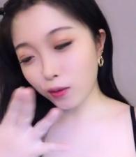一坊美女主播尤物小仙女粉穴一多自慰大秀全程露脸自慰插穴很是淫荡. 海报