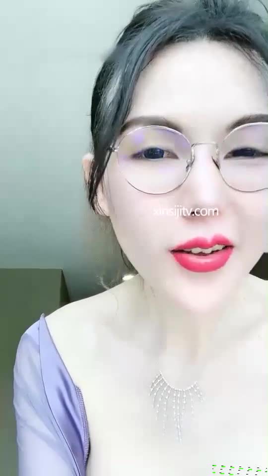 ✨全网最骚女主播我只认「水big悦」！！！“恭喜你进入骚逼的世界给你一个奶心”妖媚主播淫语诱惑1 海报