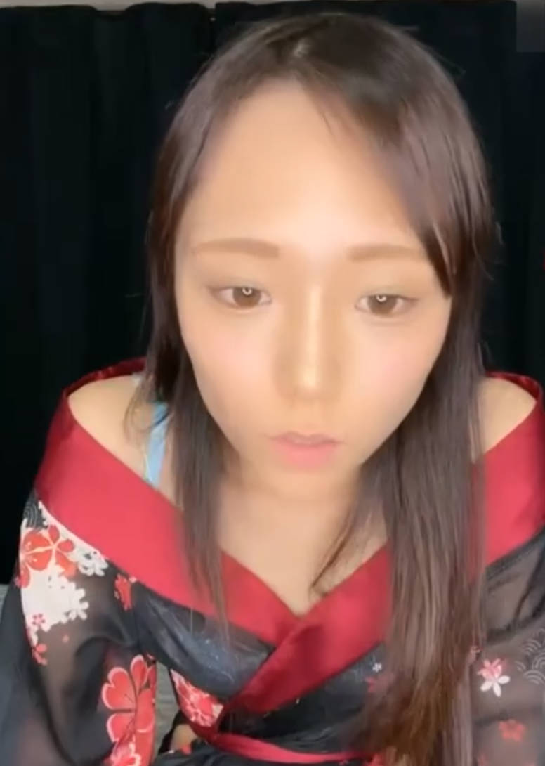 【不会中文的日本人】日本御姐，无毛骚逼自己插，69口交互舔，骑乘位自己动，后入冲刺爆草 海报
