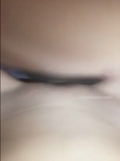 湖南90后清纯气质美女主播为了网友多刷礼物直播和猥琐男啪啪,脱掉内裤才发现竟是个极品白虎,逼逼真肥美! 海报